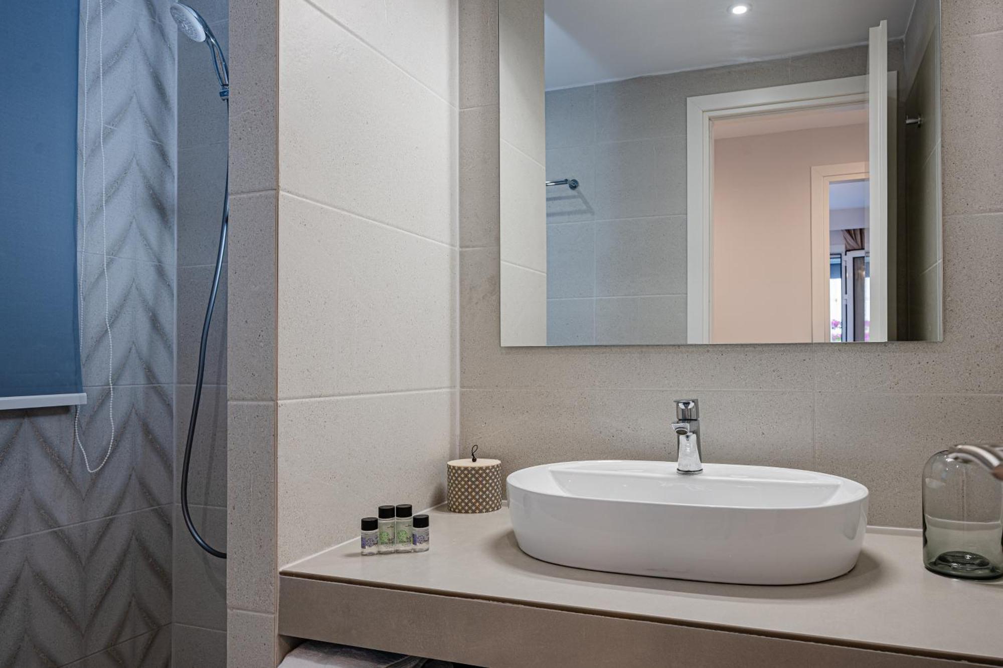 Amina Apartments Zakynthos Town Luaran gambar